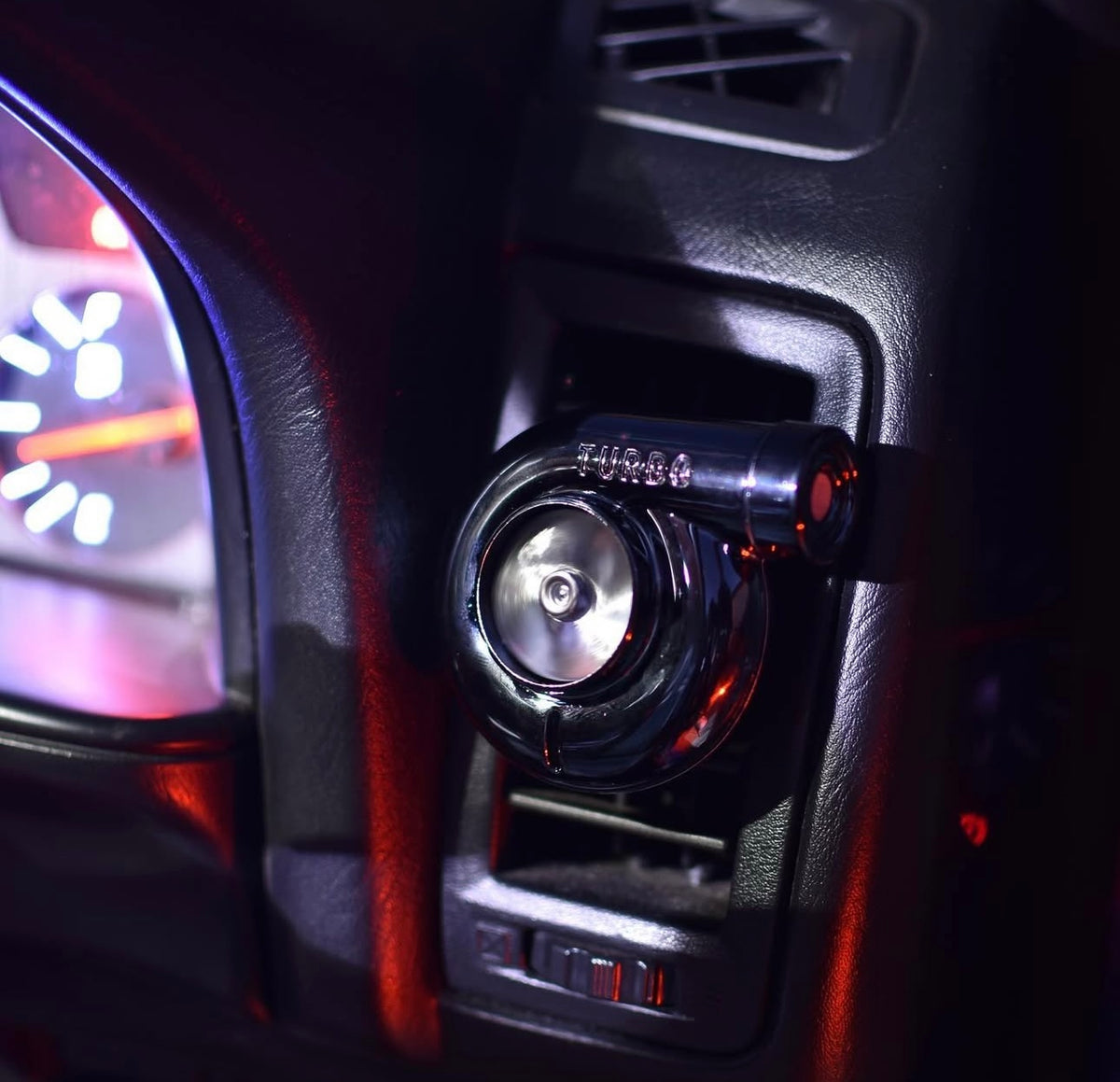 Turbo spin air freshener